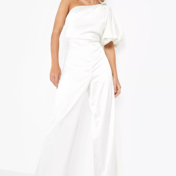 Boohoo white jumpsuit, one shoulder, wide leg - Picture 1 of 7